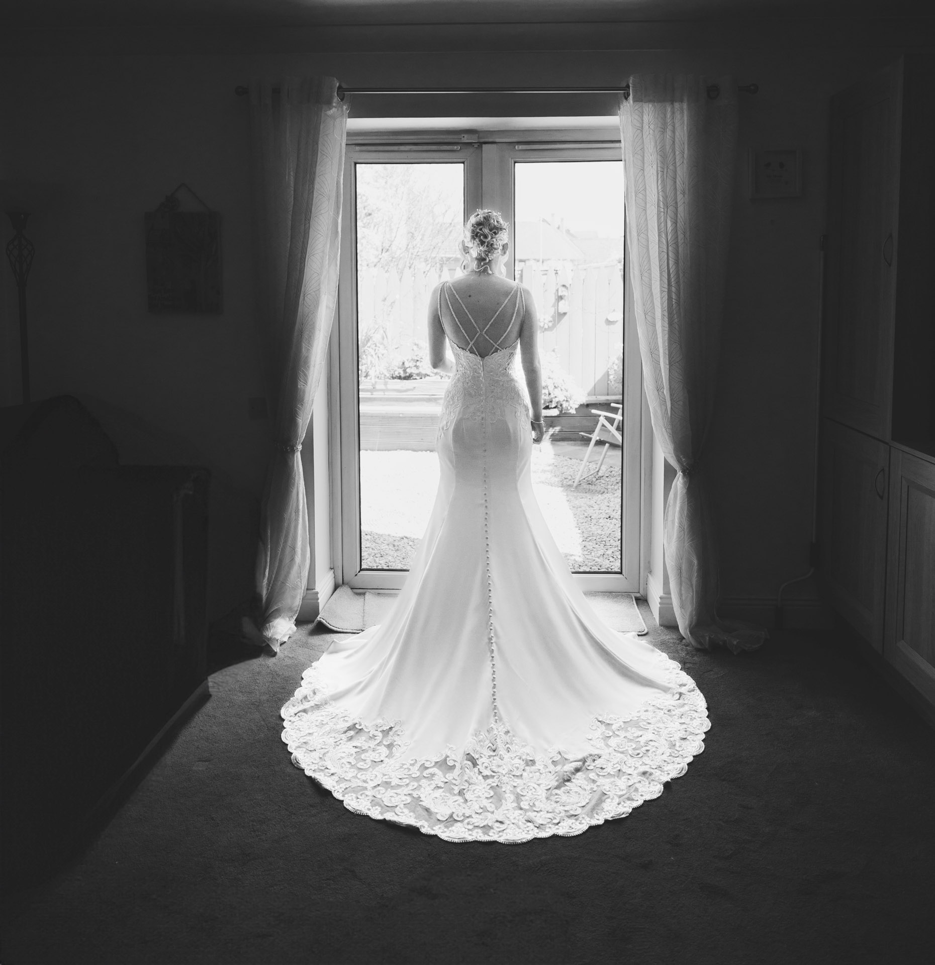 Wedding party posing in front of a beautiful Killarney lake at sunset, JOD'Photography