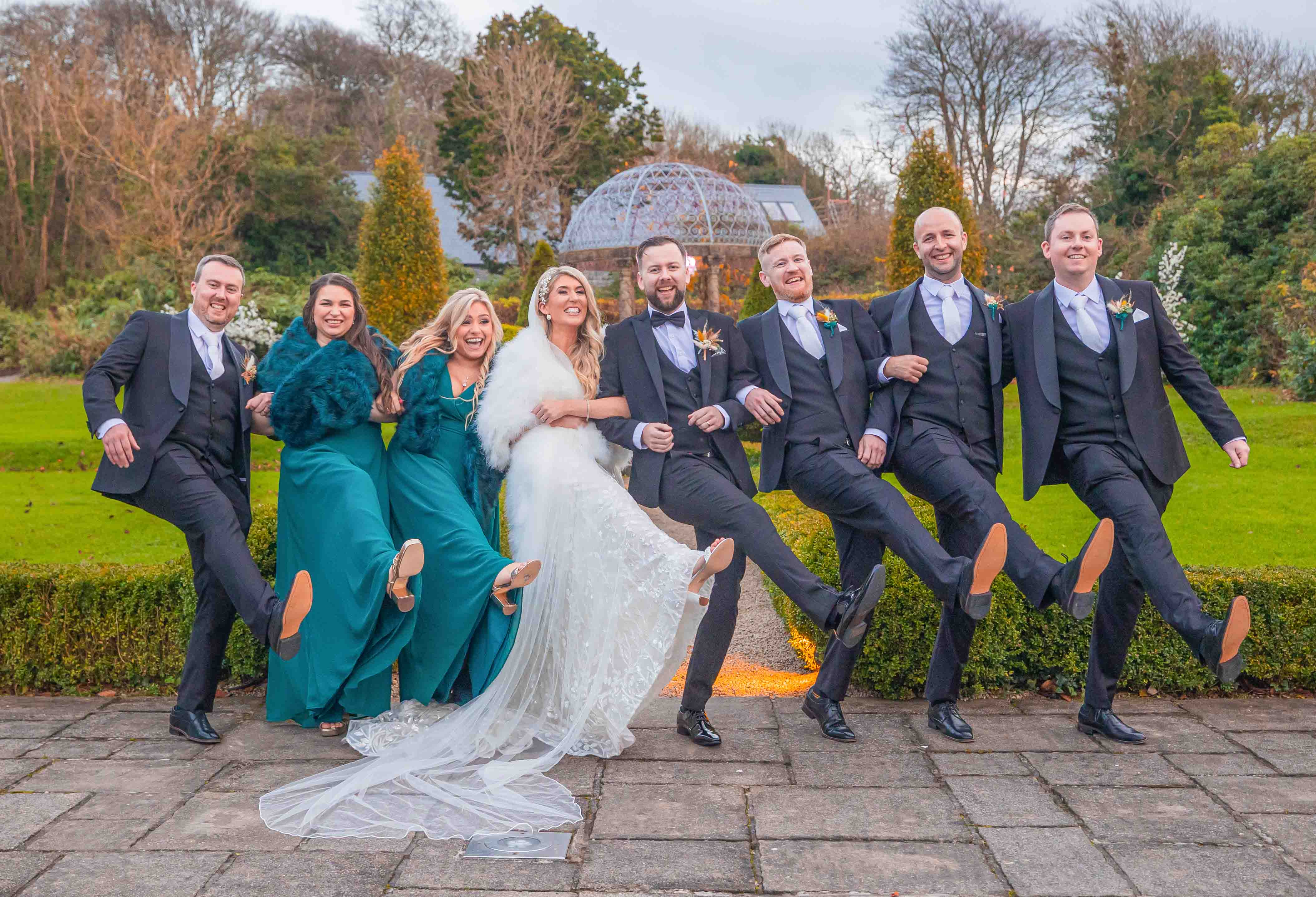 Couple eloping by a lake in West Cork – JOD'Photography