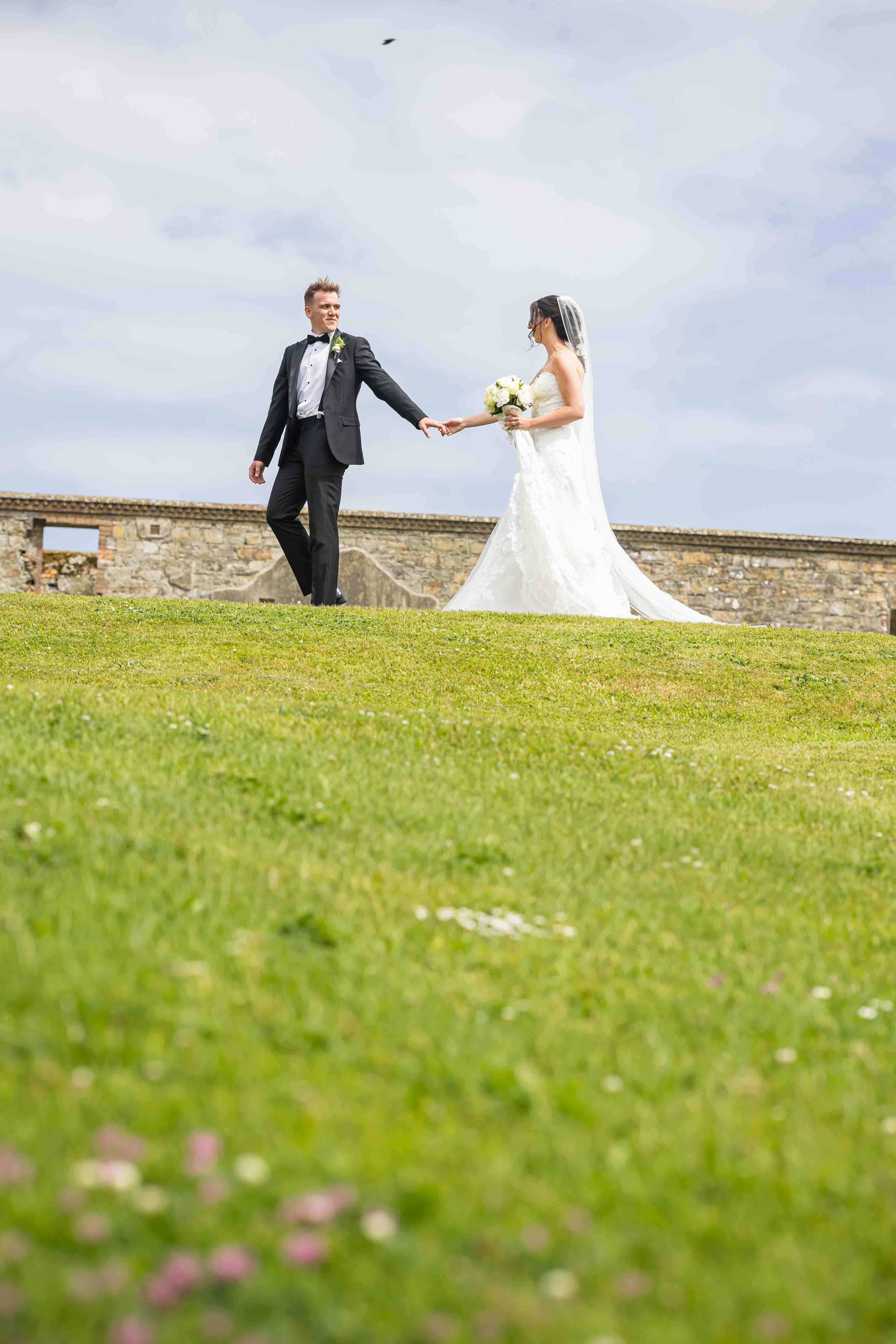 Wind blowing veil at Charles Fort – JOD'Photography