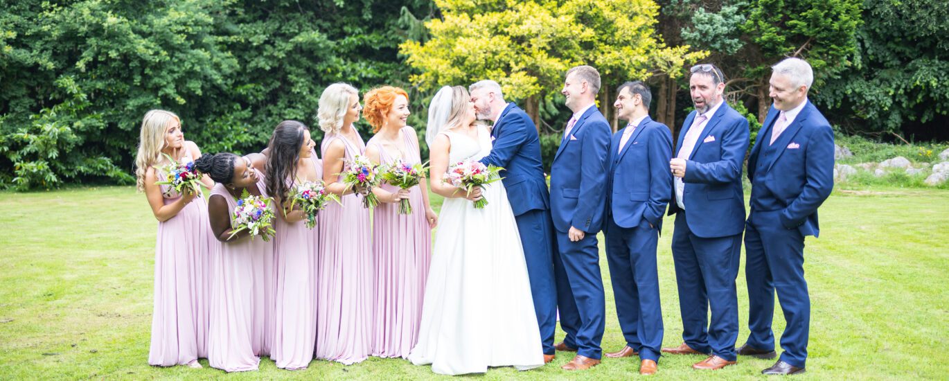 Wedding guests from America arriving JOD Photography