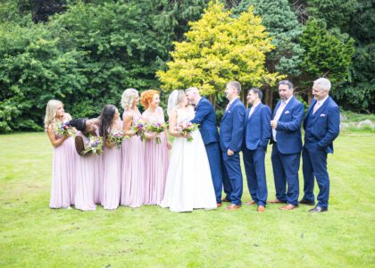 Wedding guests from America arriving JOD Photography