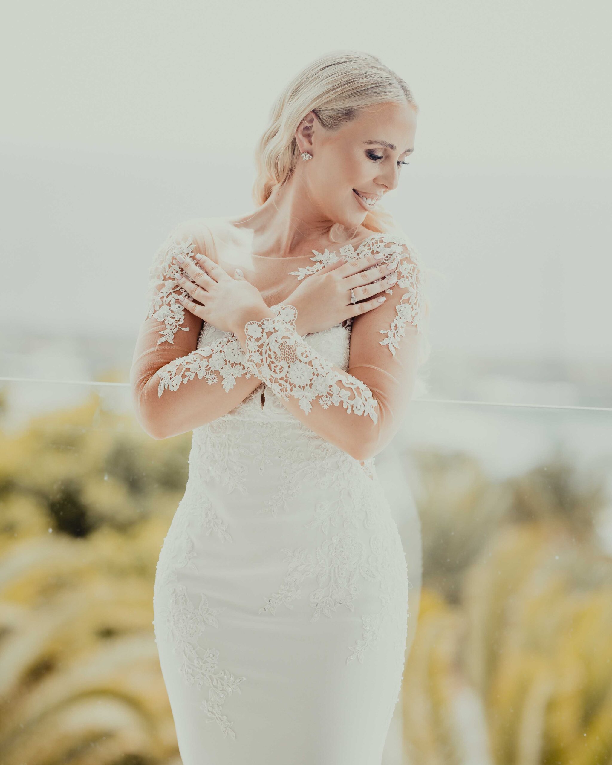 Fun candid shots of wedding guests Lanzarote – JOD Photography