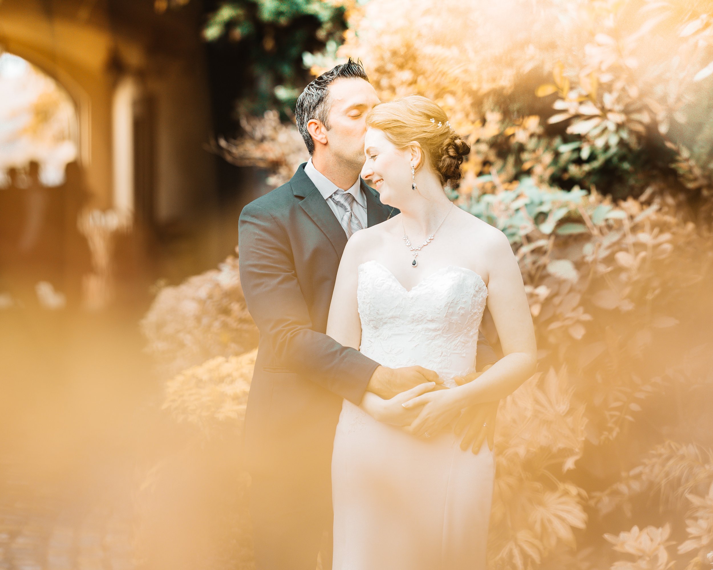 Sunset portraits of newlyweds on the Ring of Kerry coastline — JOD Photography