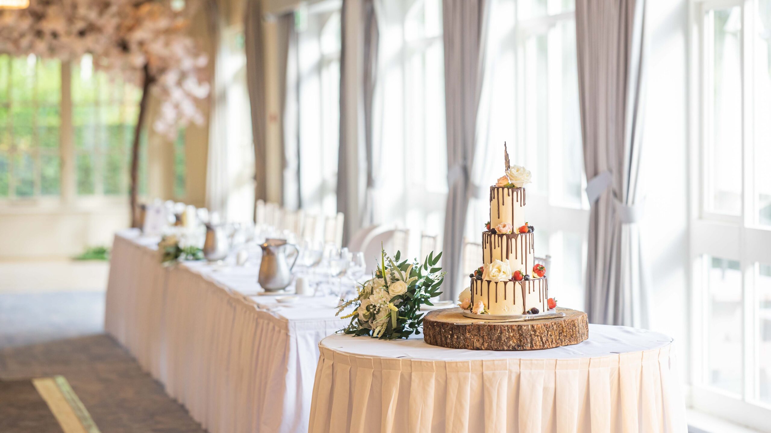 Real wedding moments captured in with natural light — JOD Photography