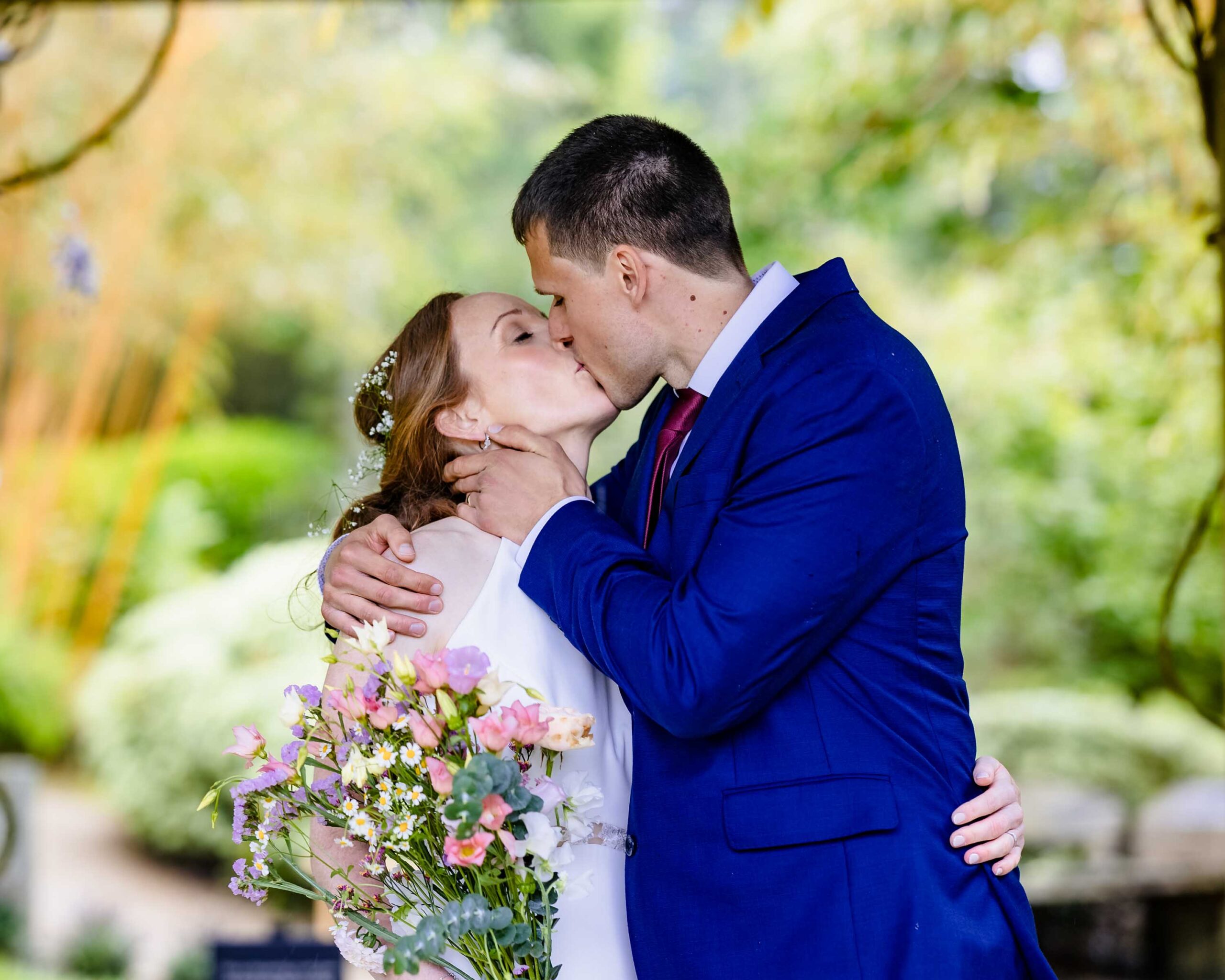 Documentary wedding photography at Japanese Gardens
