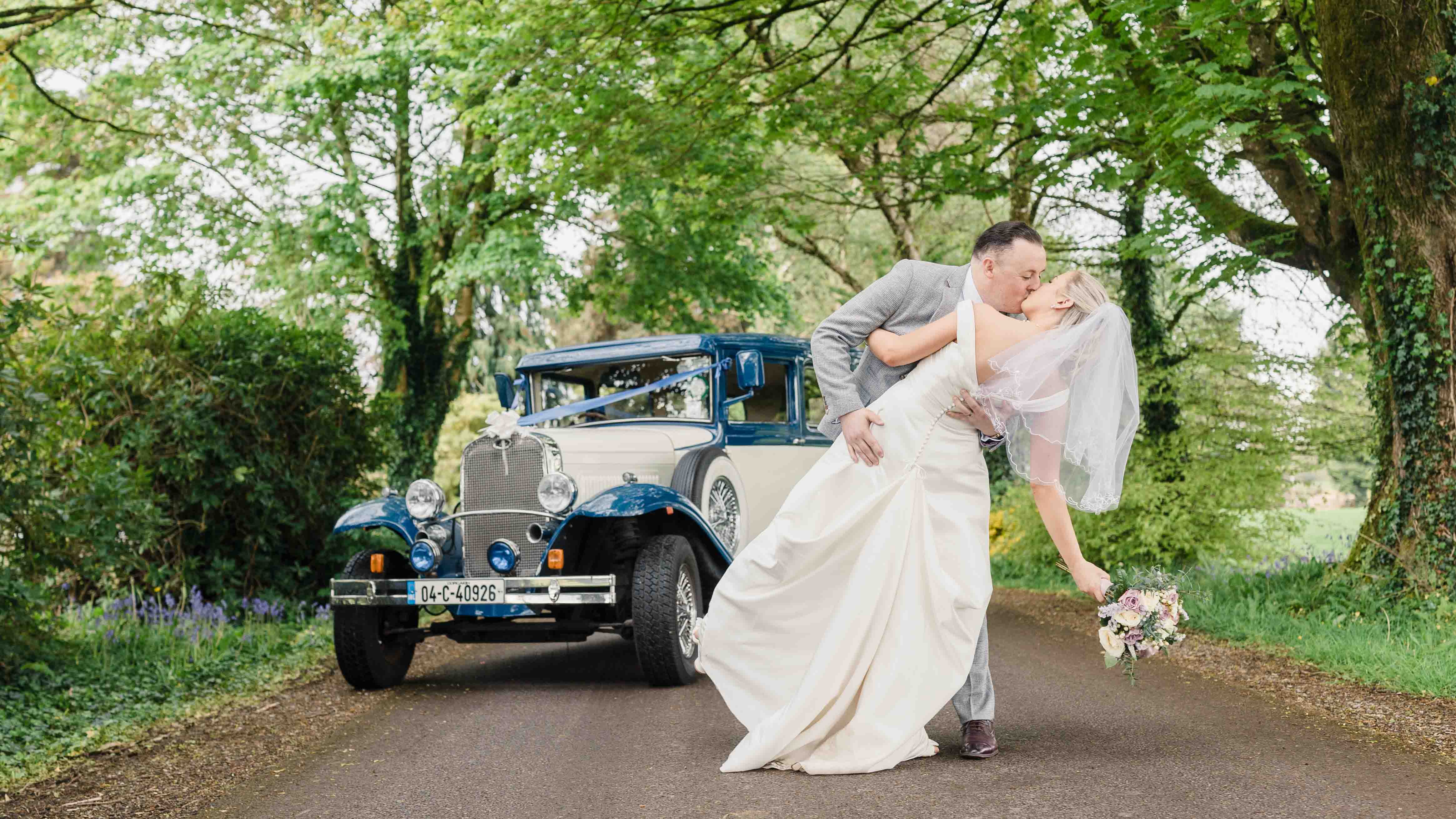 Relaxed Cork wedding photography with genuine emotions