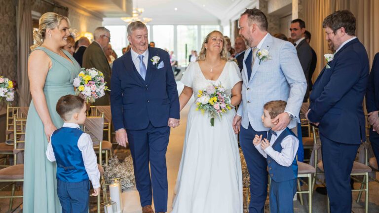 relaxed irish wedding photography at devon inn