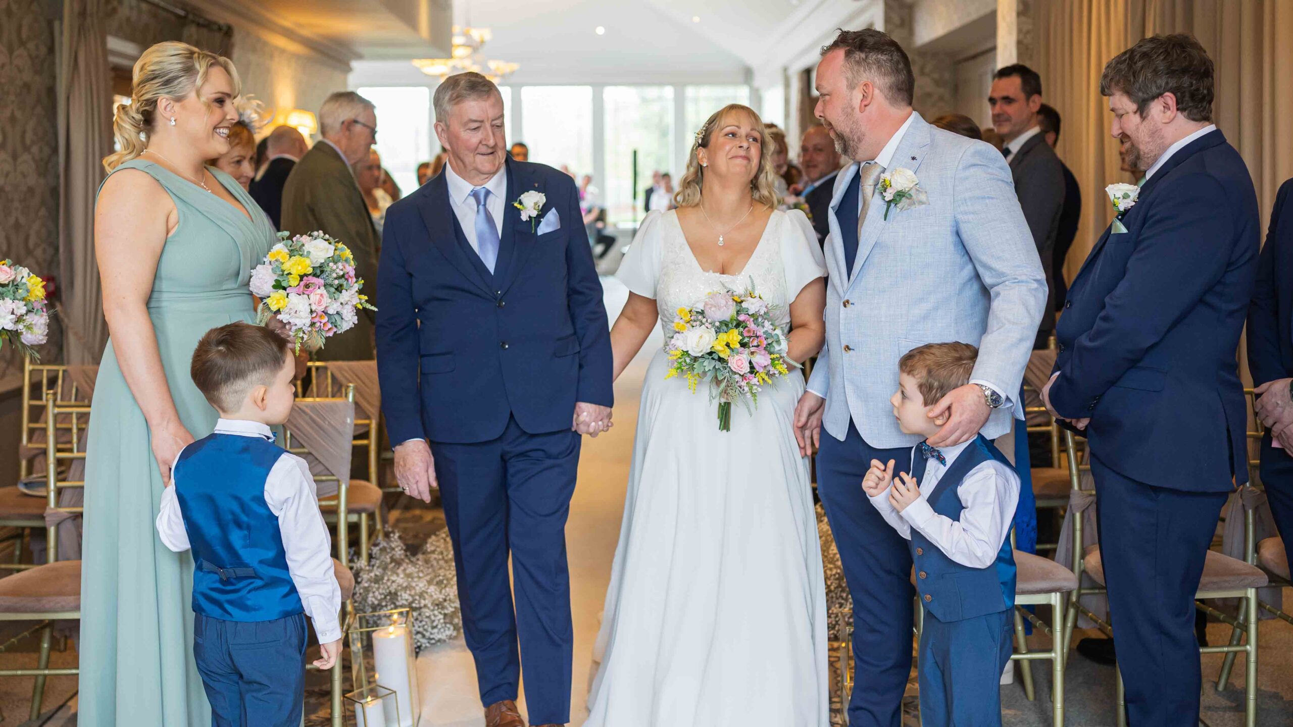 relaxed irish wedding photography at devon inn