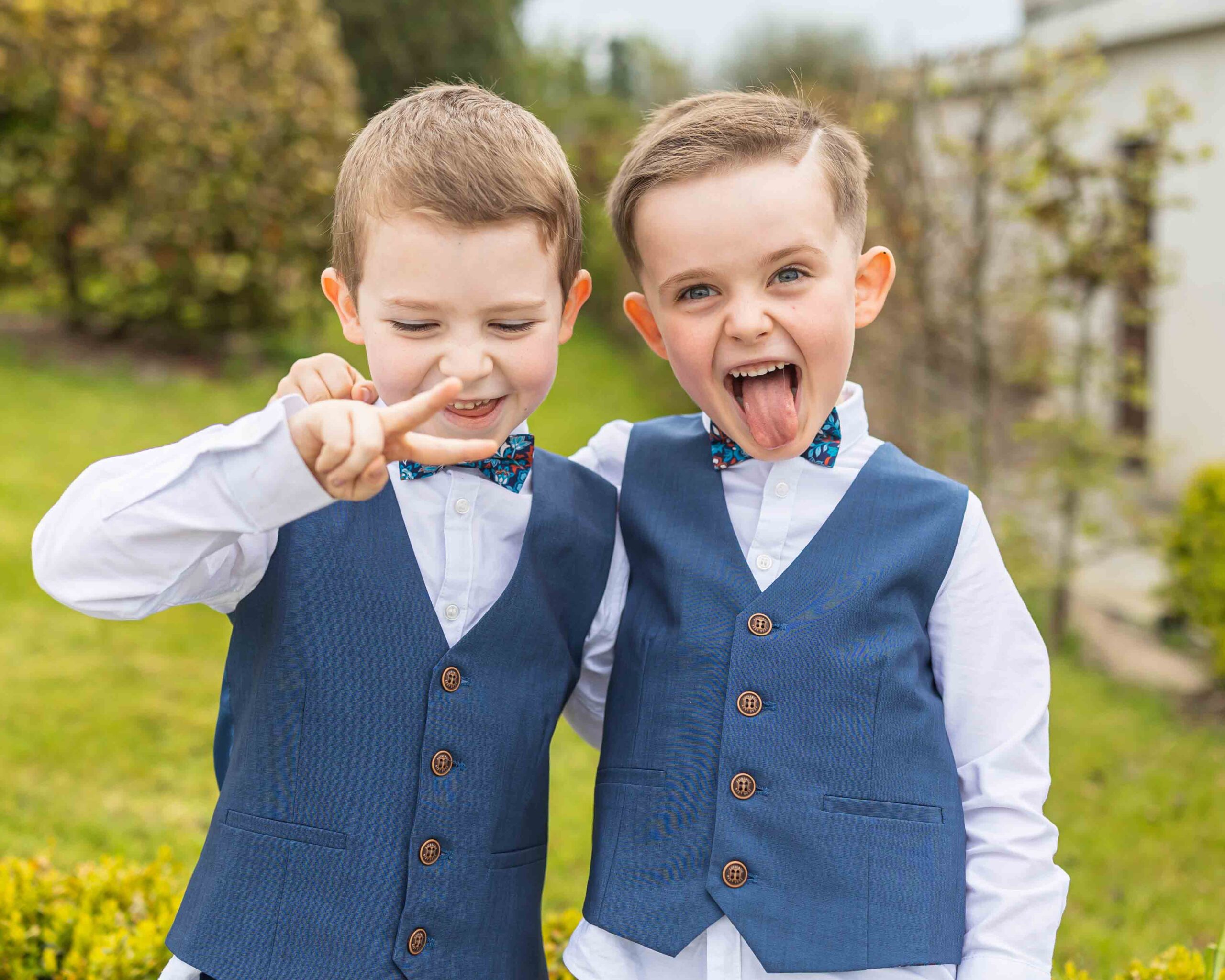 relaxed bride and groom portraits devon inn