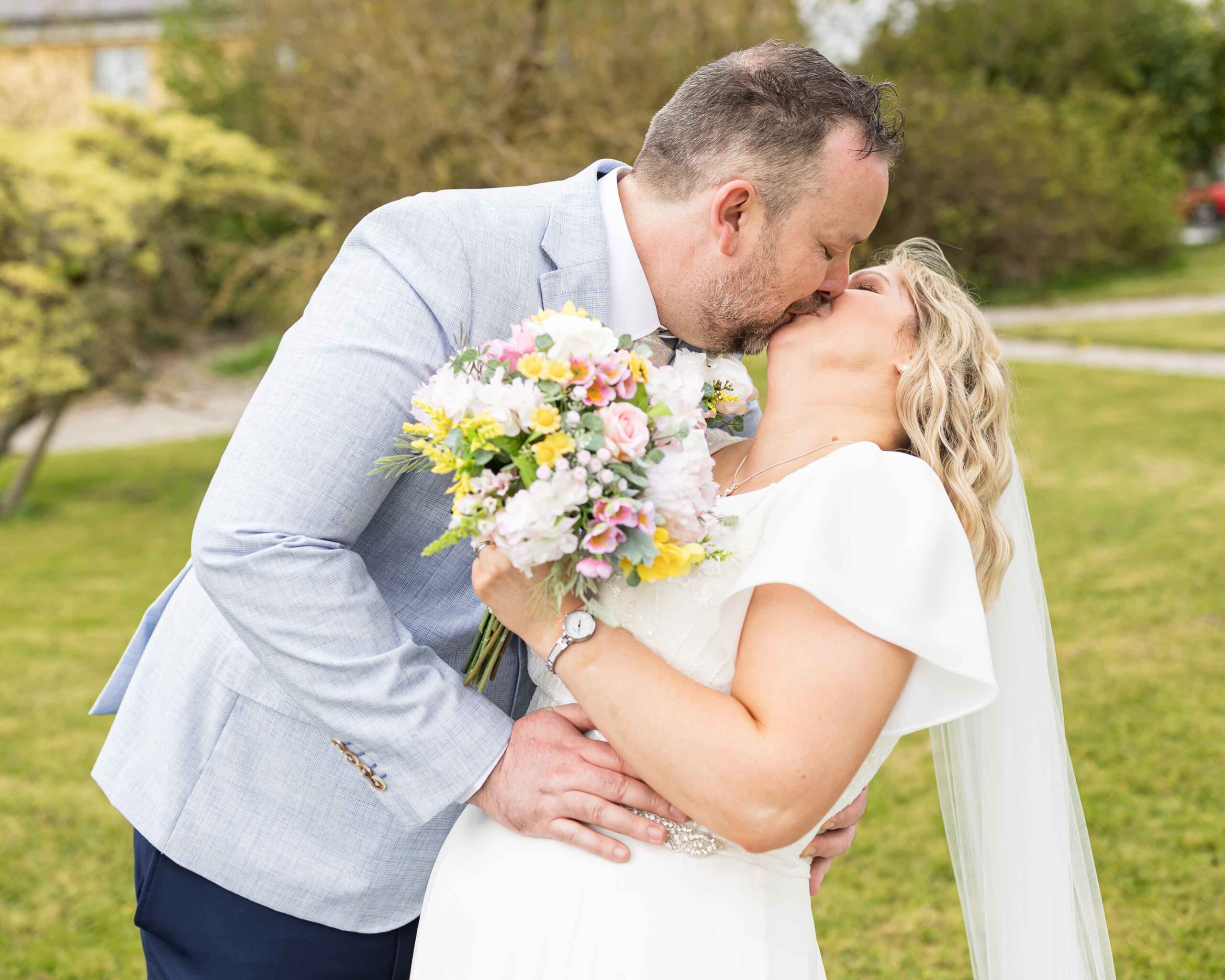 relaxed irish wedding photography at devon inn