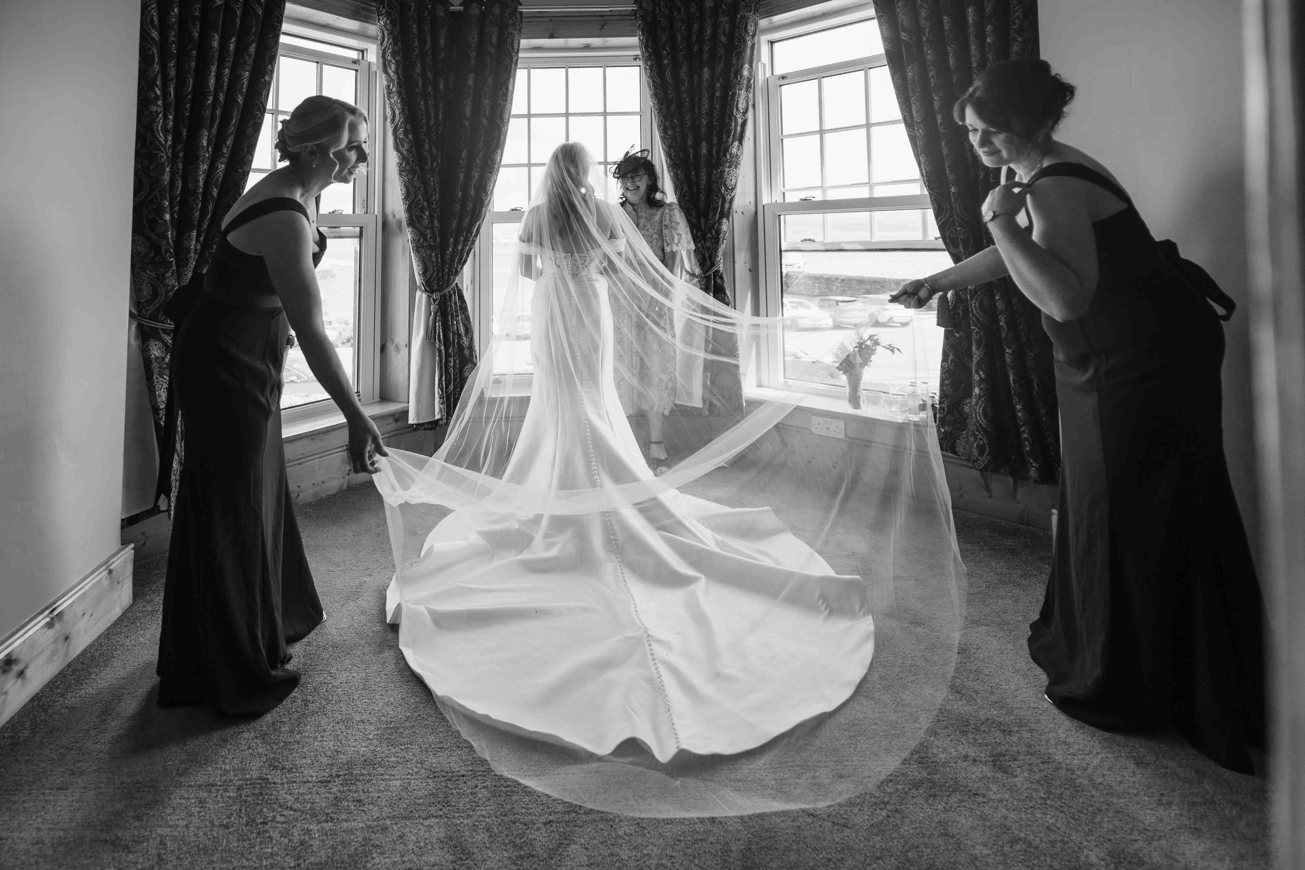 kerry wedding photographer lighthouse location valentia island – JOD Photography