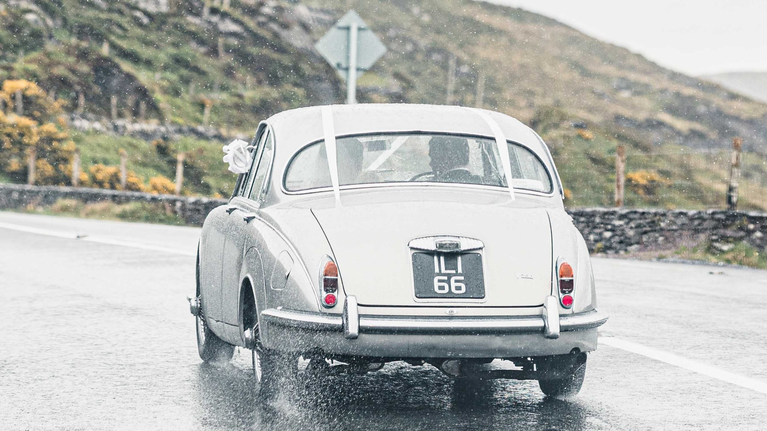 Emotional church wedding ceremony in Kerry – JOD Photography