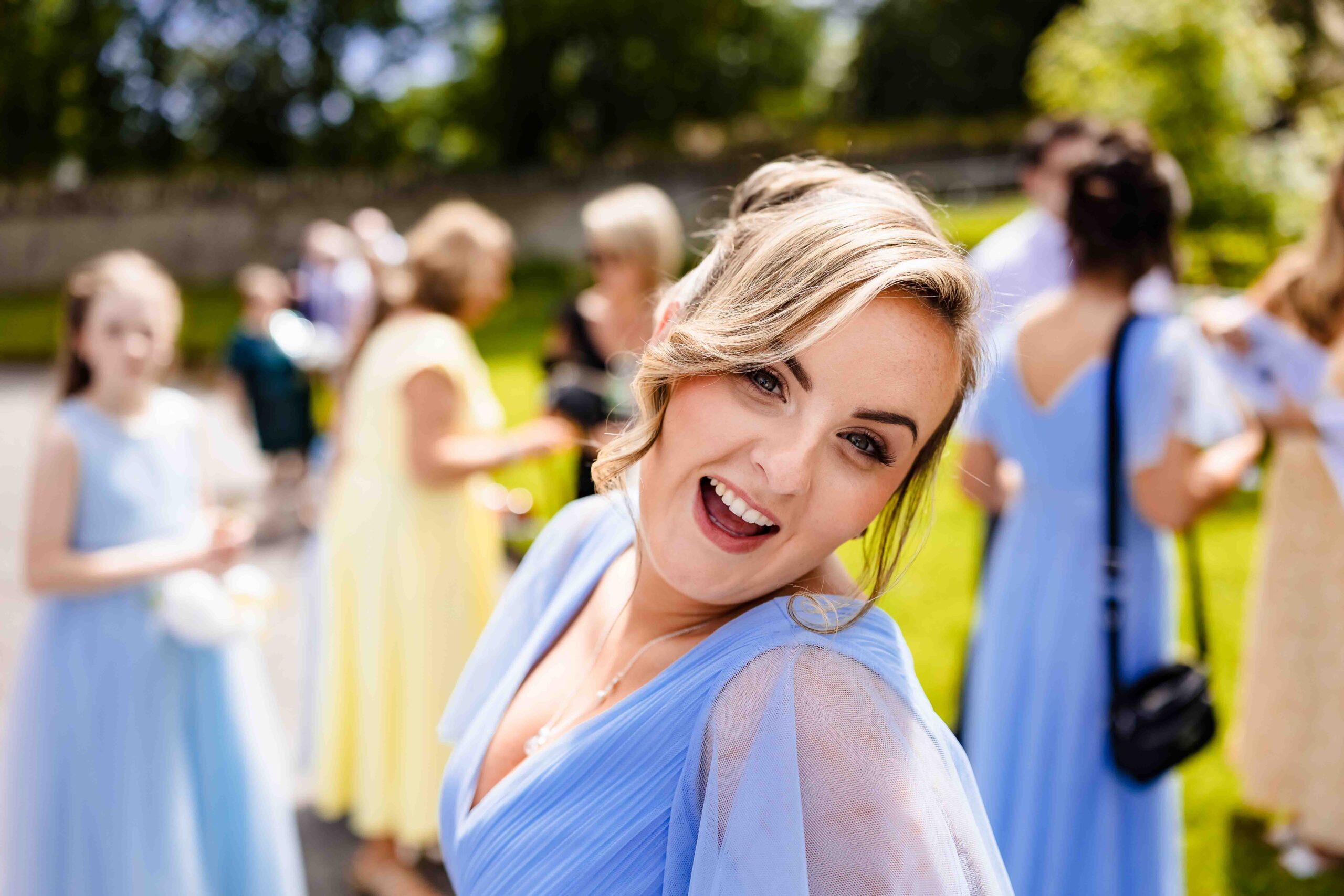 Guests enjoying a summer wedding at Skull Harbour Hotel