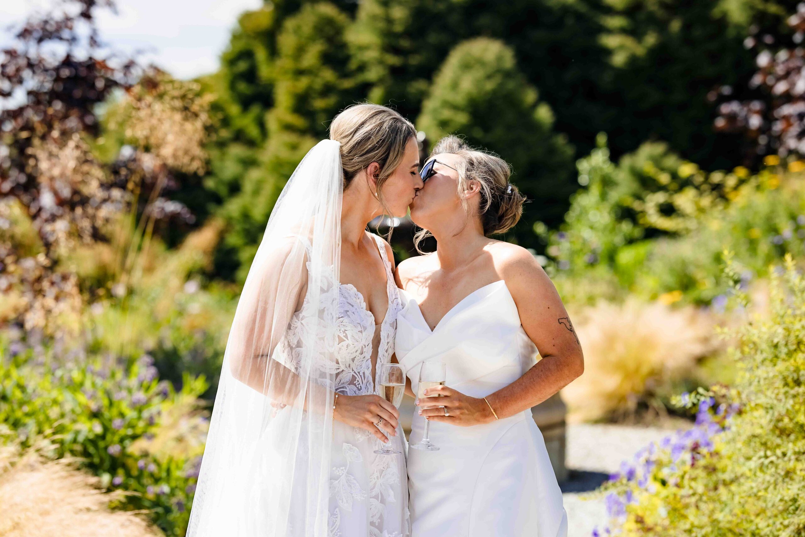 Dramatic coastal wedding portraits at the Old Head – JOD Photography