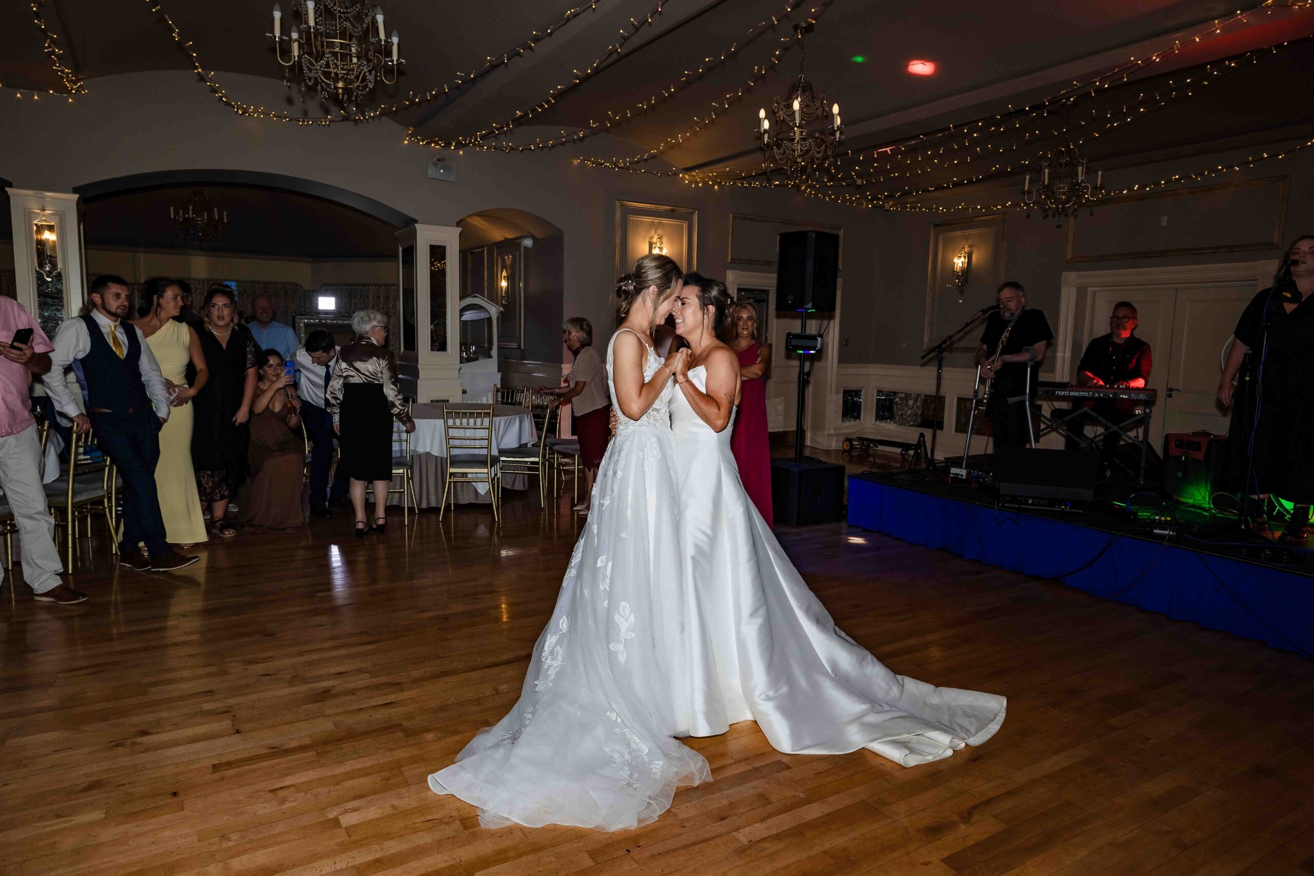 Fernhill House Wedding Photographer capturing real moments throughout the day – JOD Photography