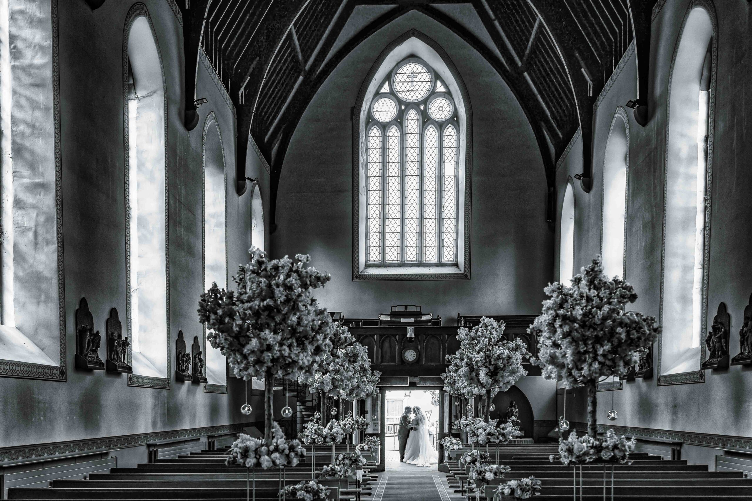 Natural wedding photography at Bunratty Castle