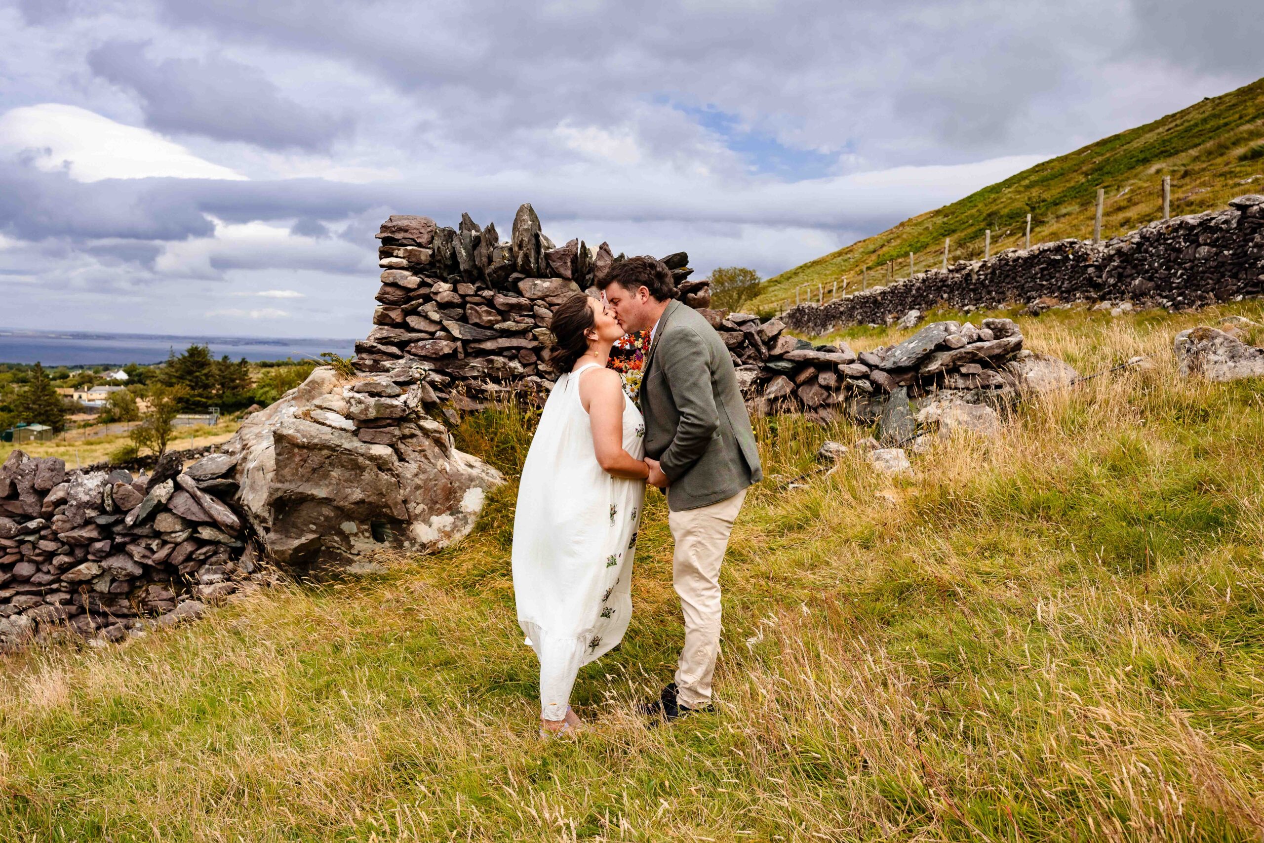 Natural West Kerry elopement photography surrounded by mountains | JOD Photography