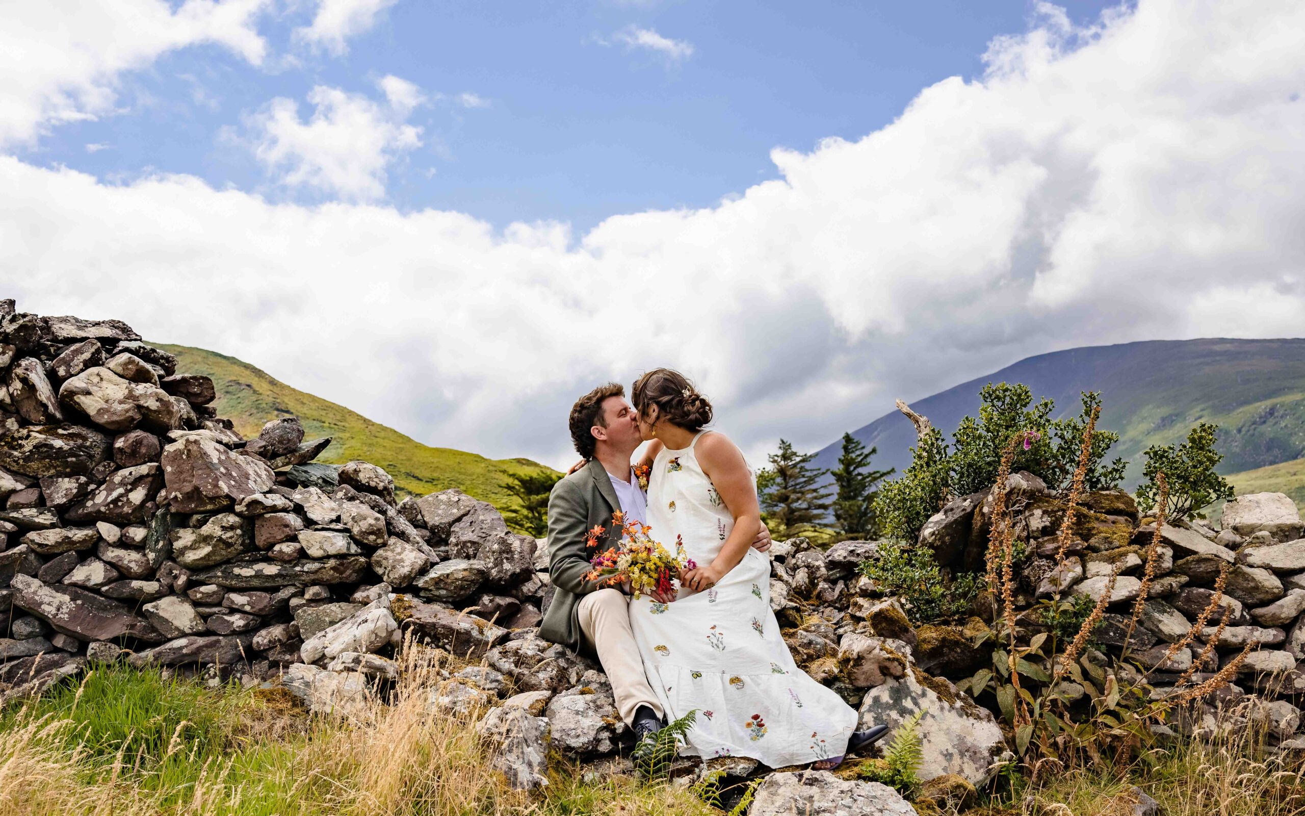 Natural West Kerry elopement photography surrounded by mountains | JOD Photography