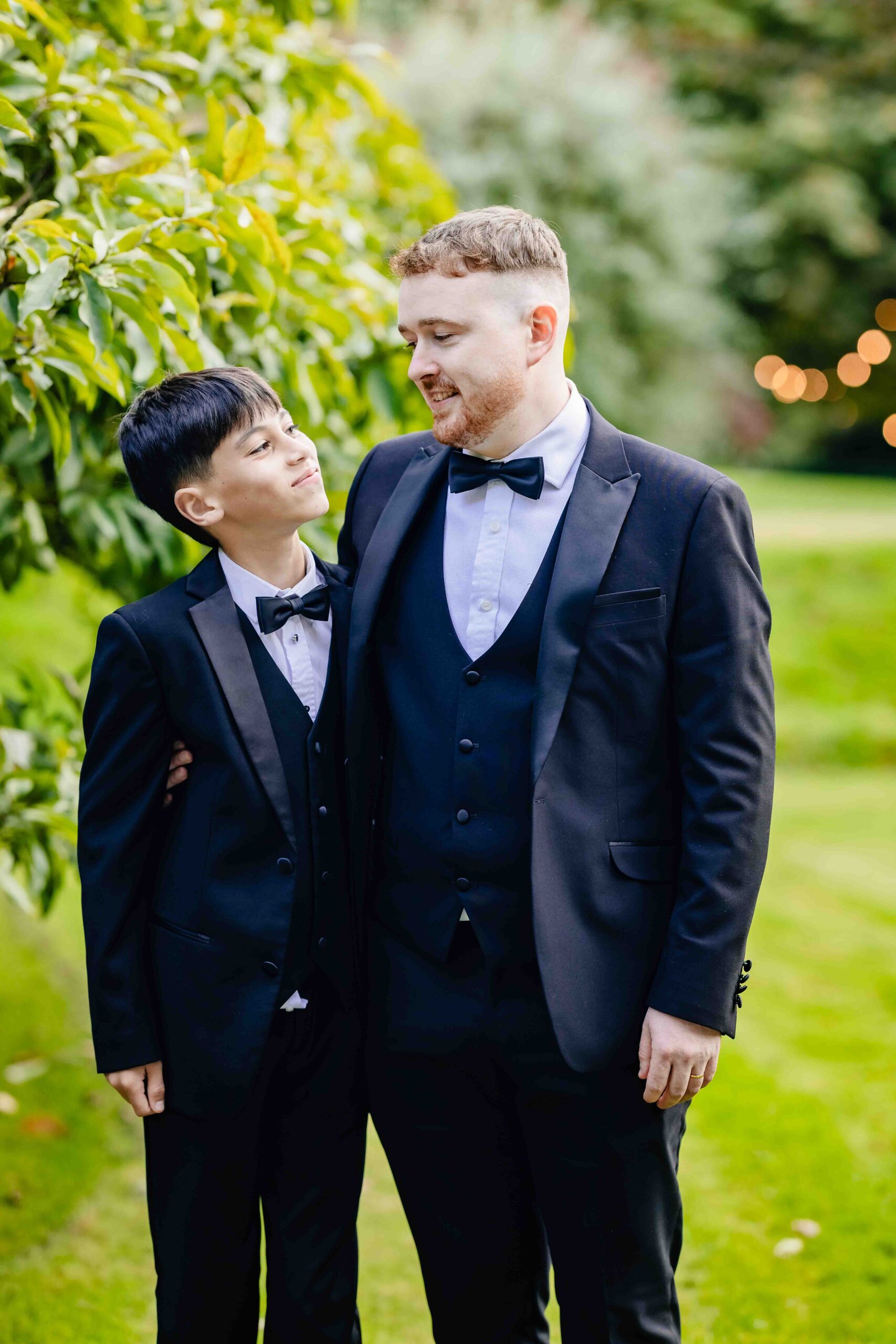 Close candid moment between Andzelika and Evan during their wedding vows – JOD Photography
