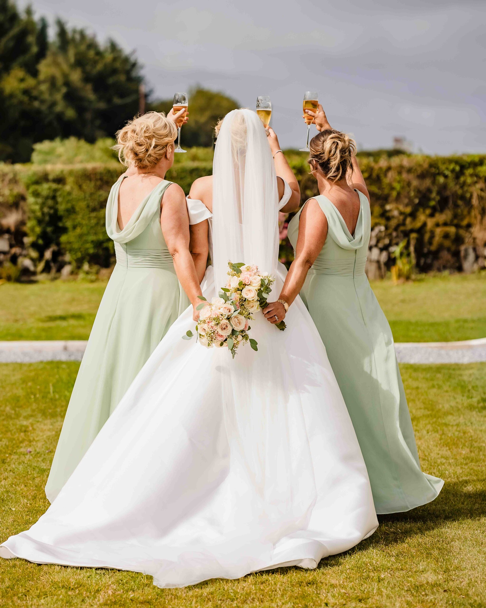 Relaxed bridal preparations at Sinéad's family home in Ballinspittle County Cork