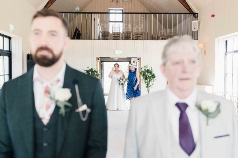 candid wedding moment bride laughing with bridesmaids morning prep – JOD Photography
